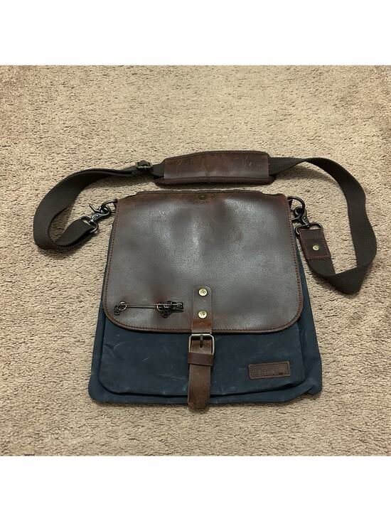 Della Q Dealer Maker Messenger Bag Leather Canvas Adjustable Strap Brown Blue main image 4